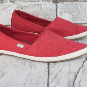 Sanuk Pointed Toe Canvas Slip-on Flat Shoe